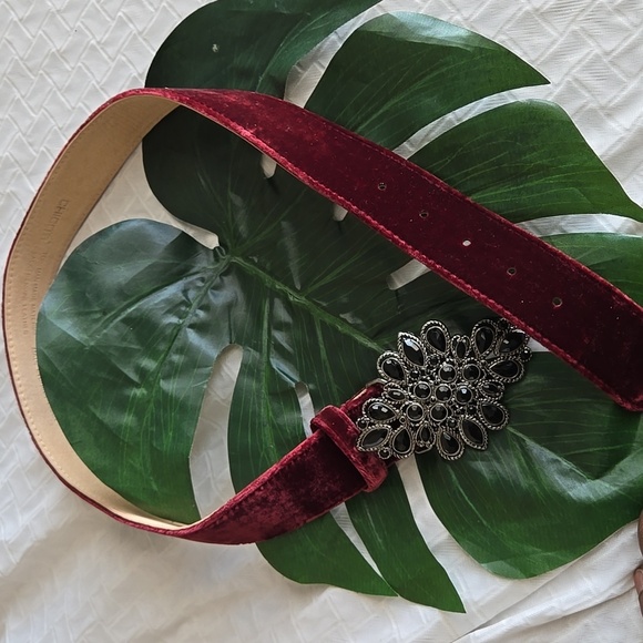 Chico's Elegant Burgundy Velvet Belt with Black Gemstone Buckle Embellishment - Picture 4 of 8